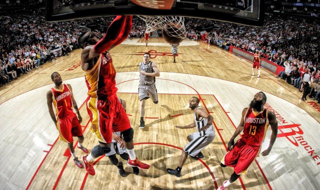 b体育app_世纪纪录！五大联赛百球里程碑速度榜，C罗70场登顶，苏亚雷斯71场紧随其后