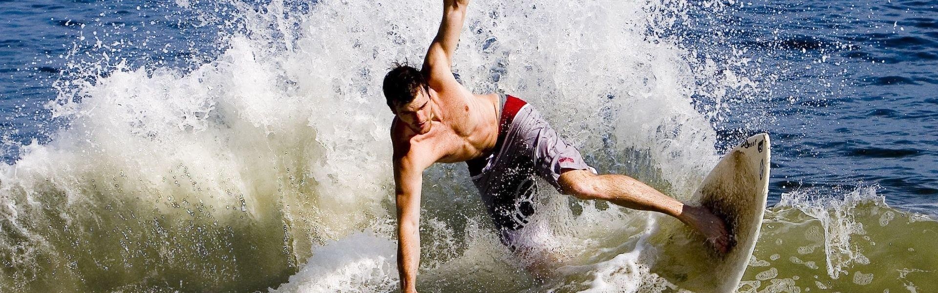 b体育下载_阿尔瓦雷斯成皇马专属克星？五度破门创生涯纪录，曼城锋煞书写豪门杀手新篇