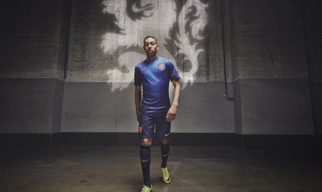 b体育入口|凯恩亲证留队决心，未与巴萨接触，慕尼黑生活与事业双丰收