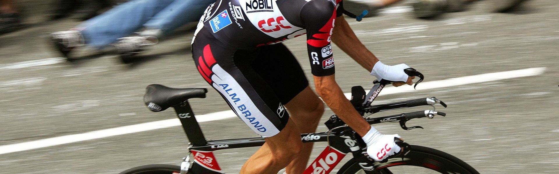 【b体育下载】张琳艳左路犀利突破送精准传中 邵子钦一锤定音头球建功