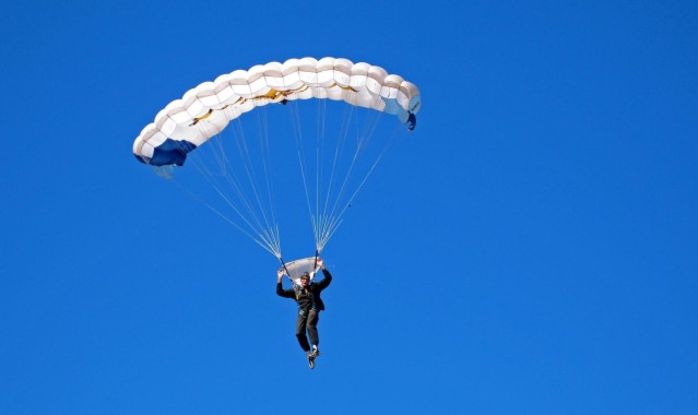 b体育入口：欧洲豪门争夺战升温 葡萄牙新星阿克利乌什或成明夏转会市场标王
