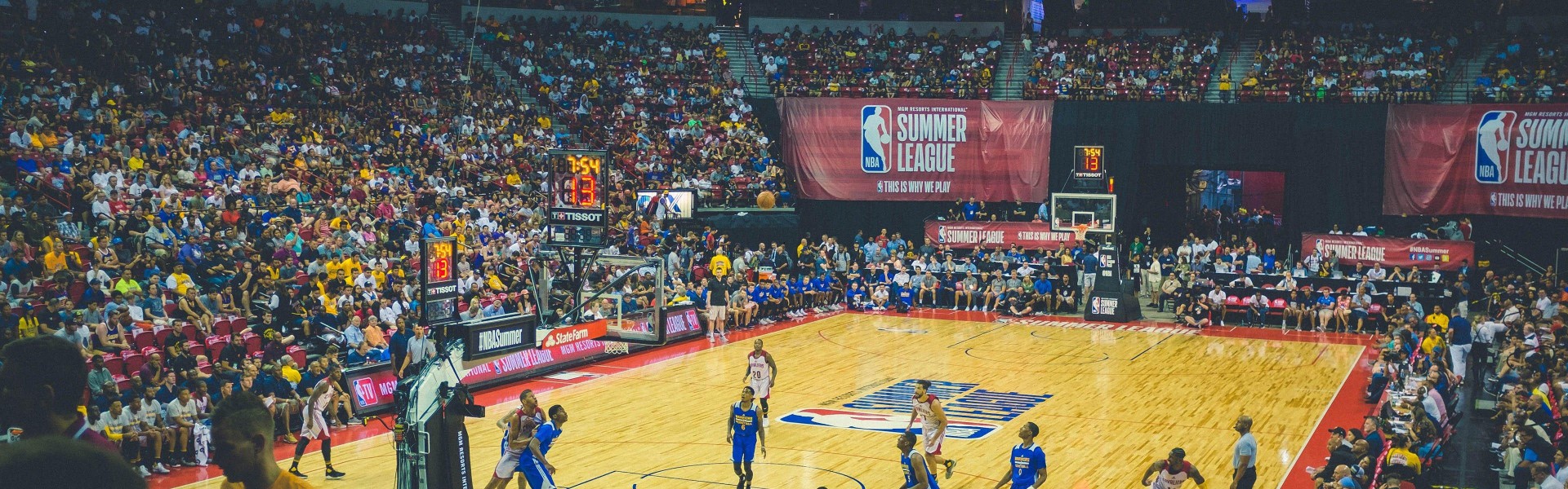 b体育app|英超新锐主帅风云榜，许尔策勒创纪录登顶，维亚利传奇位列第三