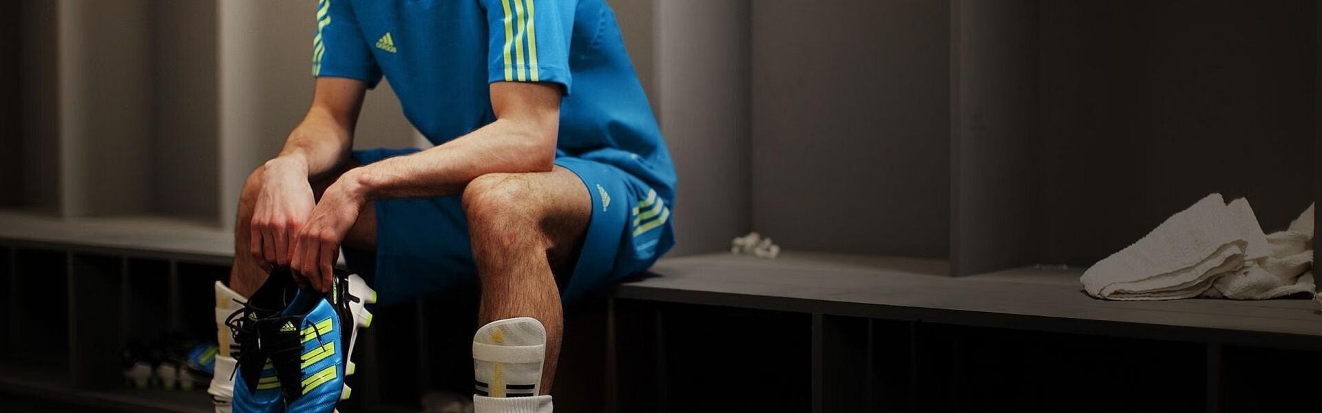 b体育下载：瓜迪奥拉质疑引争议，阿尔特塔若夺冠，仅因花钱吗？